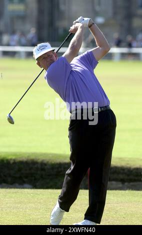 Colin Montgomery au British Open Golf Championsips à St Andrews 19/7/00 Banque D'Images