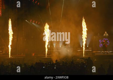 Concert de musique - Club Dogo - Red Valley Festival GUE Pequeno & XARed Valley Olbia , Club Dogo pendant Club Dogo - Red Valley Festival, concert de musique à olbia, Italie, 17 août 2024 olbia sardegna Italie Copyright : xVincenzoxTascox/xLiveMediax LPM 1482209 Banque D'Images