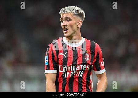 Portrait d'Alexis Saelemaekers (AC Milan) lors de l'AC Milan vs Torino FC, match de football italien Serie A à Milan, Italie, le 17 août 2024 Banque D'Images