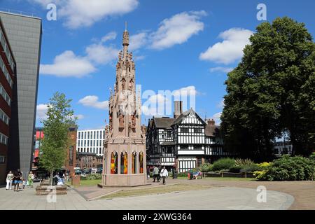 Coventry Cross dans le centre-ville de Coventry Banque D'Images