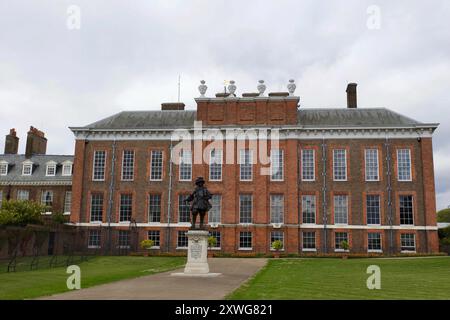 Kensington Palace, Kensington Gardens, Kensington, Royal Borough De Kensington Et Chelsea, Londres, Angleterre. Banque D'Images