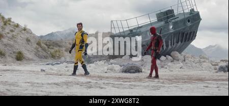 Deadpool & Wolverine (2024) réalisé par Shawn Levy et mettant en vedette Ryan Reynold dans le rôle du héros irresponsable Deadpool, changera-t-il l'histoire de la MCU avec Wolverine!? Publicité encore ***USAGE ÉDITORIAL SEULEMENT***. Crédit : BFA / Walt Disney Studios Banque D'Images