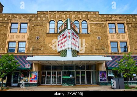 Façade historique du State Theater dans le centre-ville de Kalamazoo point de vue au niveau des yeux Banque D'Images