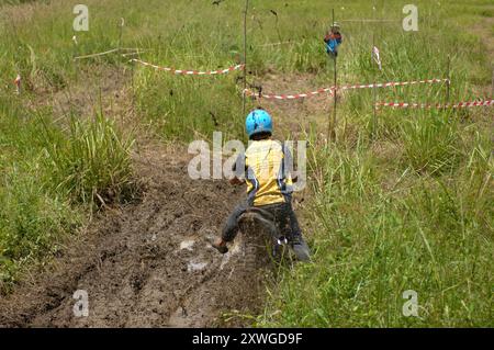 Moto Cross Racing un événement communautaire local, Bongkud, Ranau, Sabah, Malaisie. Banque D'Images