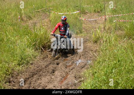 Moto Cross Racing un événement communautaire local, Bongkud, Ranau, Sabah, Malaisie. Banque D'Images