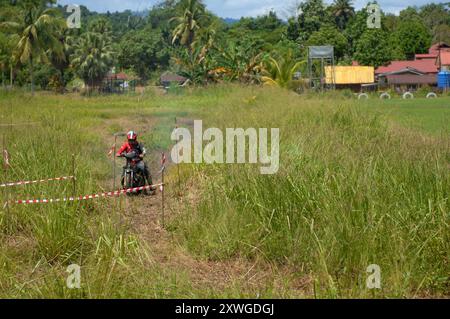 Moto Cross Racing un événement communautaire local, Bongkud, Ranau, Sabah, Malaisie. Banque D'Images