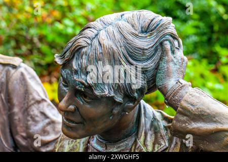 Statues de bronze réalistes dans le parc Queen Elizabeth à Vancouver Canada Banque D'Images