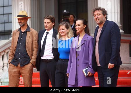 BiH, Sarajevo, 190824. Le tapis rouge le quatrième jour du Festival du film de Sarajevo. Sur la photo : Damir Karakas, Bernard Tomic, Klara Fiolic, Bruno Ankovic. Photo : Antonio Balic / CROPIX Copyright : xxAntonioxBalicx crveni tepih sff3-190824 Banque D'Images