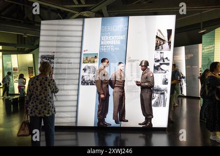 Le palais de justice de Nuremberg abrite la cour d'appel, le tribunal régional, le tribunal local et le parquet, en Allemagne Banque D'Images