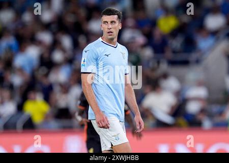 Rome, Italie. 18 août 2024. Nicolo' Casale du SS Lazio regarde pendant le match de Serie A Enilive entre le SS Lazio et le Venezia FC au Stadio Olimpico le 18 août 2024 à Rome, Italie. Crédit : Giuseppe Maffia/Alamy Live News Banque D'Images