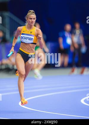 Alica Schmidt participe au relais 4x400 mètres aux Jeux Olympiques de Paris 2024. Banque D'Images