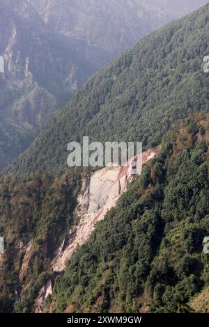 Paysage dans les montagnes de l'Himalaya, Himachal Pradesh Inde Banque D'Images