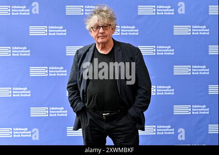 Édimbourg, Écosse, Royaume-Uni. 20 août 2024. Festival international du livre d'Édimbourg : Paul Muldoon, poète irlandais, à l'appel photo officiel. Lauréat du Prix Pulitzer de poésie et du Prix T. S. Eliot. Crédit : Craig Brown/Alamy Live News Banque D'Images