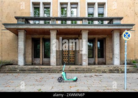 Ancien aéroport de Tempelhof, - Tempelhofer Flughaven terminal building, Tempelhof-Schöneberg, Berlin, Allemagne Banque D'Images