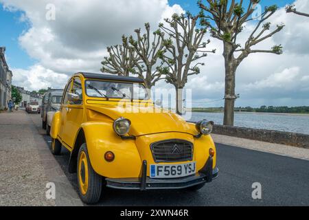 Voitures françaises vintage des années 1940 aux années 1970 Banque D'Images