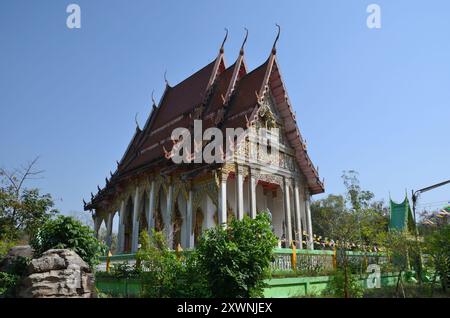 Wat Tham Khao Ito, Prachin Buri, Thaïlande, Asie Banque D'Images