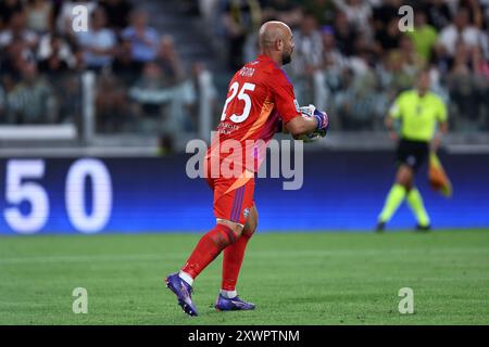 Turin, Italie. 19 août 2024. Pepe Reina de Côme en action lors du match de Serie A entre la Juventus FC et Côme au stade Allianz le 19 août 2024 à Turin, Italie . Crédit : Marco Canoniero/Alamy Live News Banque D'Images