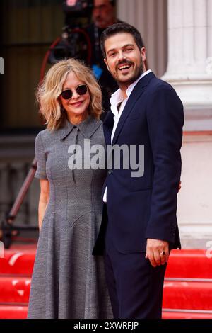 Sarajevo, Bosnie-Herzégovine. 20 août 2024. L'actrice américaine Meg Ryan et le directeur du Festival du film de Sarajevo Jovan Marjanovic assistent au 30e Festival du film de Sarajevo au Théâtre national de Sarajevo, en Bosnie-Herzégovine, le 20 août 2024. Photo : Armin Durgut/PIXSELL crédit : Pixsell/Alamy Live News Banque D'Images