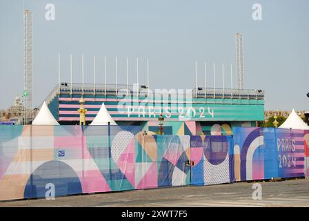 Paris, France - 19 août 2024 : place de la Concorde, site du Parc urbain où les sports urbains se sont affrontés dans quatre arènes pendant les Jeux Olympiques de Paris 2024. Banque D'Images