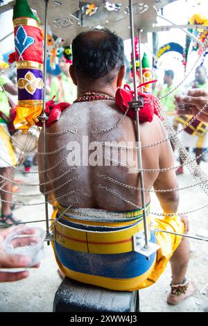 Le festival coloré et unique de Thaipusam célébré par les Tamouls hindous à Kuala Lumpur, en Malaisie. Banque D'Images