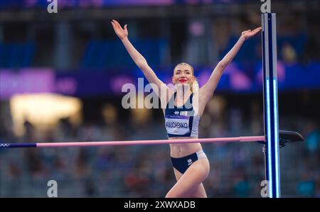 Elena Kulichenko participe au saut en hauteur aux Jeux Olympiques de Paris 2024. Banque D'Images