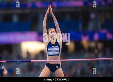 Elena Kulichenko participe au saut en hauteur aux Jeux Olympiques de Paris 2024. Banque D'Images