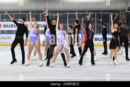 Varese, Italie Gala de glace de rêve japonais avec Carolina Kostner et l'équipe nationale japonaise de patinage artistique avec quelques athlètes de l'équipe nationale italienne de patinage artistique en vue des Jeux olympiques d'hiver de Milan Cortina 2026 à l'acinque ICE ARENA de VARÈSE sur la photo : Banque D'Images