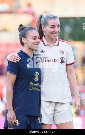 Unterhaching, Allemagne. 20 août 2024. Unterhaching, Allemagne, 20 août 2024 : Lisa Boattin (13 Juventus FC) et Linda Sembrant (2 FC Bayern Munich) après le match amical de pré-saison entre le FC Bayern Munich et le Juventus FC à uhlsport PARK, Unterhaching, Allemagne. (Sven Beyrich/SPP) crédit : photo de presse sportive SPP. /Alamy Live News Banque D'Images