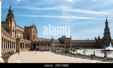 Détail de la Plaza de Espana, un ensemble architectural et le plus grand bâtiment de l'exposition ibéro-américaine de 1929, Parc Maria Luisa, Séville Banque D'Images