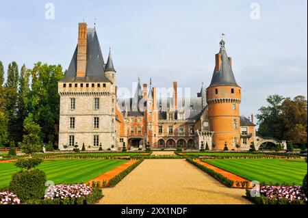 Jardin à la française aménagé par le maître jardinier Patrick Pottier, Château de Maintenon, Eure-et-Loir Banque D'Images