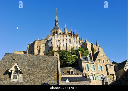 Vue de l'abbaye depuis les remparts du Mont-Saint-Michel, patrimoine mondial de l'UNESCO, département de la Manche, région Normandie, France, Europe Banque D'Images