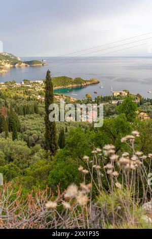 Vue du littoral depuis Tomateli, Corfou, mer Ionienne, Grèce, Europe, Corfou, mer Ionienne, îles grecques, Grèce, Europe Banque D'Images
