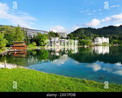 Hotel Park sur les rives du lac de Bled, Slovénie, Europe Banque D'Images