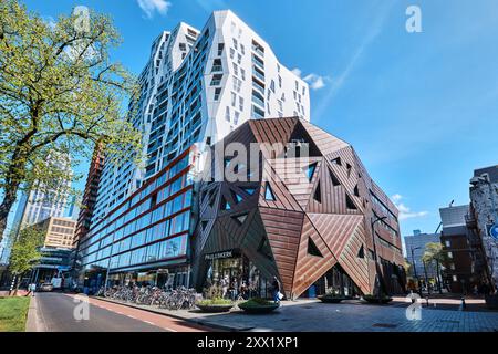 Rotterdam, pays-Bas - 10 avril 2024 : Pauluskerk, l'église moderne de Paul à Rotterdam conçue par Will Alsop Banque D'Images