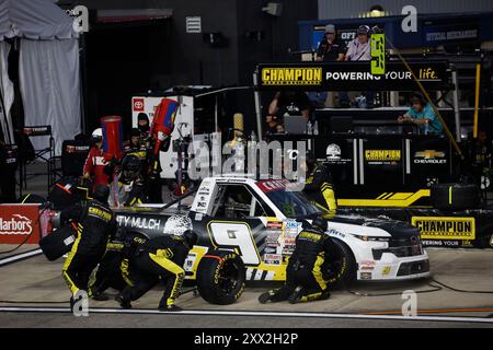 Richmond, Virginie, États-Unis. 10 août 2024. Grant Enfinger fait un arrêt au stand pour le Clean Harbors 250 à Richmond, va, États-Unis. (Crédit image : © Walter G. Arce Sr./ASP via ZUMA Press Wire) USAGE ÉDITORIAL SEULEMENT! Non destiné à UN USAGE commercial ! Banque D'Images