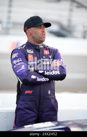 Richmond, Virginie, États-Unis. 10 août 2024. Bubba Wallace marche devant sa voiture avant de se qualifier pour le Cook Out 400 à Richmond, va, USA. (Crédit image : © Walter G. Arce Sr./ASP via ZUMA Press Wire) USAGE ÉDITORIAL SEULEMENT! Non destiné à UN USAGE commercial ! Banque D'Images