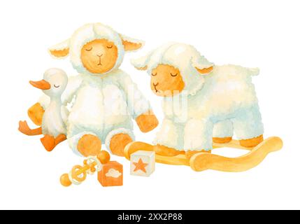 Composition d'aquarelle isolée de peluche dormante et de jouets en bois avec agneau embrassant canetons ou gosling, moutons à bascule, hochet et cube textile Banque D'Images