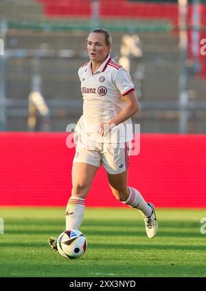 Magdalena Eriksson, FCB Women Nr. 5 dans le match de football féminin FC BAYERN München - JUVENTUS TURIN 0-0 le 20 août 2024 à Munich, Allemagne. Saison 2024/2025, 1.Bundesliga, FCB, Muenchen, Google Pixel, Frauen Bundesliga Journée x, x. Photographe Spieltag : Peter Schatz Banque D'Images