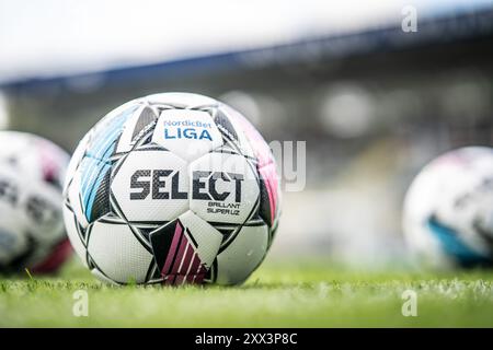 Odense, Danemark. 21 août 2024. Ballons de match de Select vus au NordicBet Liga match entre Odense BK et FC Fredericia au nature Energy Park à Odense. Crédit : Gonzales photo/Alamy Live News Banque D'Images