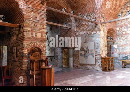 L'intérieur du monastère Saint Léontius, Vodocha, Macédoine du Nord. Banque D'Images