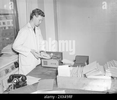 Courant 1949 : honneur et conscience sous investigation les déclarations fiscales sont vérifiées par l'administration fiscale suédoise. Photo ; Thorbjørn Skotaam / Aktuell / NTB ***PHOTO NON TRAITÉE*** le texte de cette image est traduit automatiquement Banque D'Images