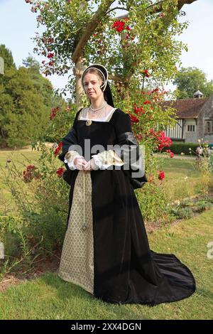 Interprète historique (Samantha Stott) : Anne Boleyn, Ightham Mote, Ivy Hatch, Sevenoaks, Kent, Angleterre, Grande-Bretagne, Royaume-Uni, Royaume-Uni, Europe Banque D'Images