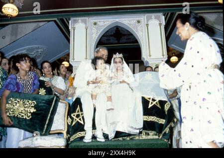 7 giugno 1987 Rabat Archivio Storico Olycom/LaPresse Asma del Marocco (Rabat, 29 settembre 1965), è una principessa marocchina. Nella Foto : Alcune fase del matrimonio della Sua Altezza Reale Asma del Marocco figlia di re Hassan II con Khalid Bouchentouf dans la photo : quelques phases du mariage de son Altesse Royale Asma du Maroc fille du roi Hassan II avec Khalid Bouchentouf Banque D'Images