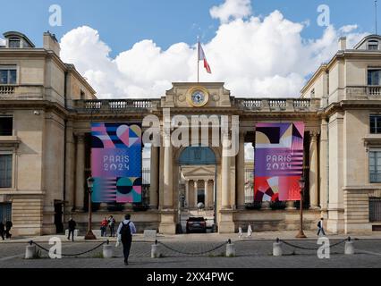 Entrée arrière de l'Assemblée nationale française à Paris, France. Banque D'Images