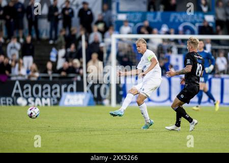 Kolding, Danemark. 21 août 2024. Christian Vestergaard (4) de Kolding vu lors du match NordicBet Liga entre Kolding IF et Esbjerg FB à Autocentralen Park à Kolding. Banque D'Images