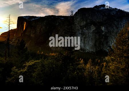 Dans le parc national de Yosemite le dimanche 25 février 2024. (L.E. Baskow) @Left Eye images Banque D'Images