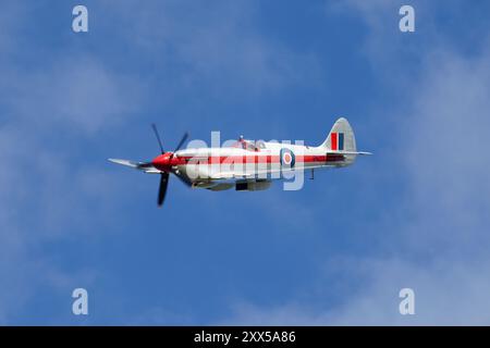 Supermarine Spitfire FR. XIVe s'affiche au Shuttleworth Collection Family Weekend Air Show Old Warden août 2024 Banque D'Images