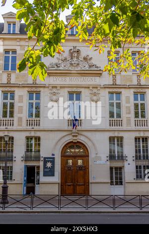 Entrée principale du Lycée Montaigne à Paris. Le Lycée Montaigne est une école parisienne proposant des classes de collège, de lycée et préparatoires Banque D'Images