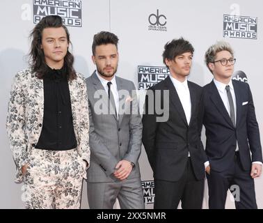 Liam Payne, Louis Tomlinson, Niall Horan et Harry Styles de One Direction aux American Music Awards 2015 qui se sont tenus au Microsoft Theater de Los Angeles, États-Unis le 22 novembre 2015. Banque D'Images