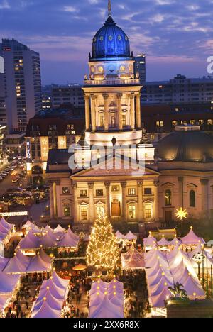 Marché de Noël sur la squre gendarmenmarkt à berlin, Allemagne, Europe Banque D'Images